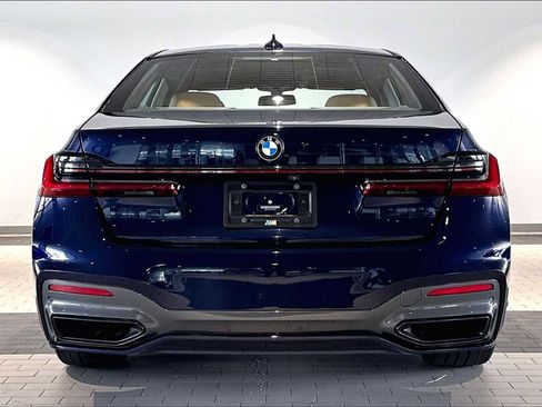 Used 2021 BMW 750i xDrive w/ Executive Package AWD/4WD image 9