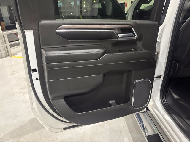 Used 2024 Chevrolet Silverado 2500 LTZ w/ LTZ Premium Package AWD/4WD image 18
