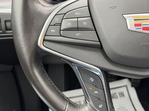 Used 2018 Cadillac XT5 Premium Luxury FWD image 25