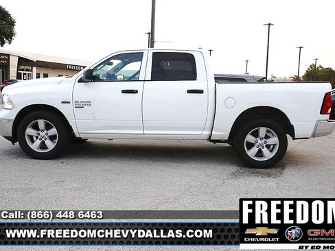 Used 2023 RAM 1500 Classic SLT AWD/4WD image 4