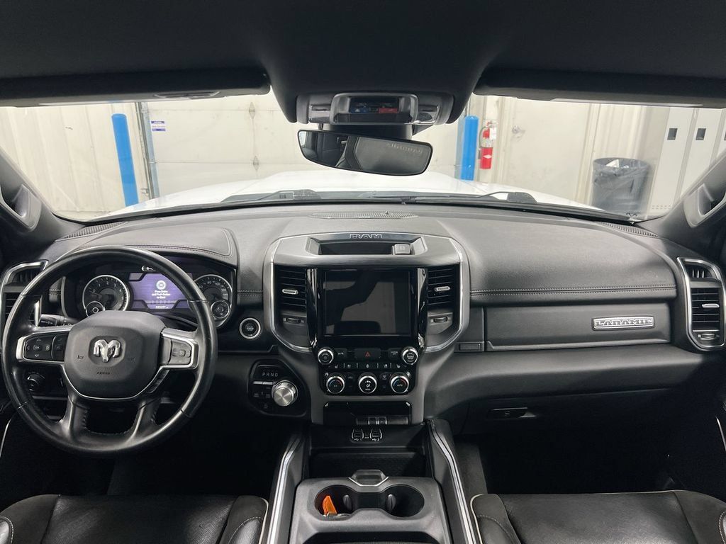 Used 2024 RAM 1500 Laramie AWD/4WD image 10