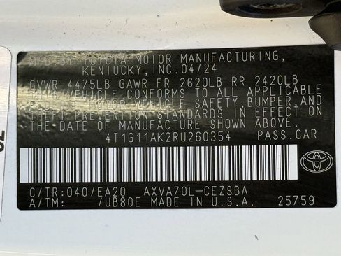 Used 2024 Toyota Camry SE image 25