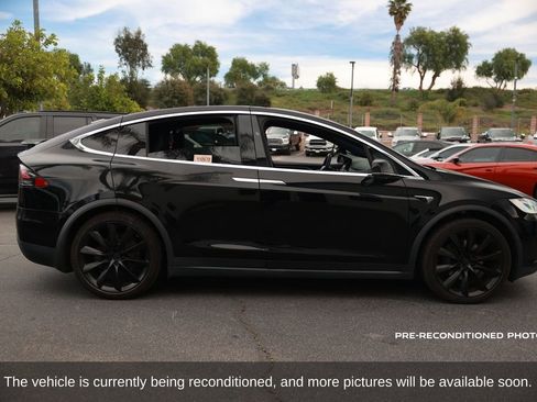 Used 2021 Tesla Model X Long Range AWD/4WD image 7