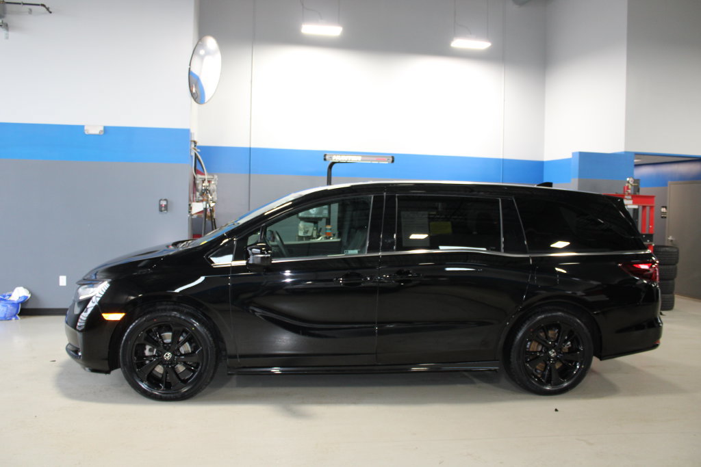 Used 2023 Honda Odyssey Sport image 10