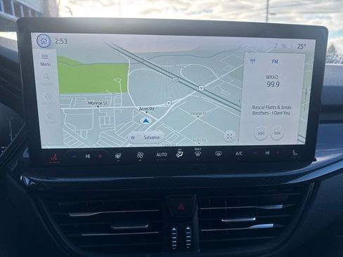 Used 2024 Ford Escape ST-Line Select w/ Tech Pack #1 image 3