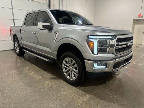 Used 2024 Ford F150 Lariat w/ FX4 Off-Road Package AWD/4WD image 3