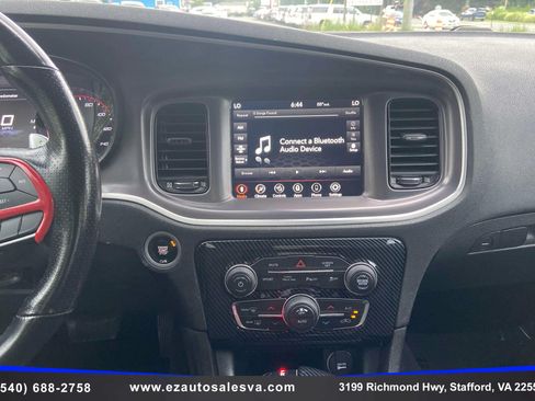 Used 2020 Dodge Charger SXT w/ Blacktop Package AWD/4WD image 16