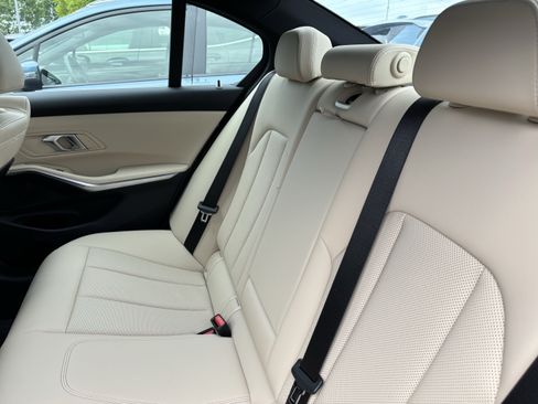 Used 2026 BMW 330i Sedan w/ Convenience Package RWD image 30