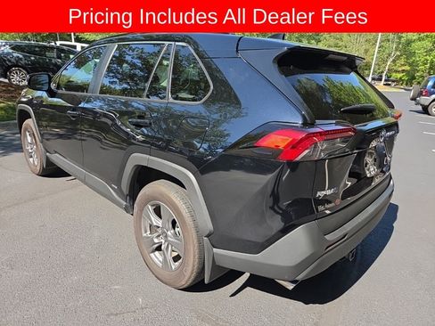 Used 2024 Toyota RAV4 XLE w/ Convenience Package AWD/4WD image 7