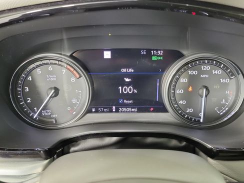 Certified 2024 Cadillac XT5 Premium Luxury w/ Technology Package FWD image 25