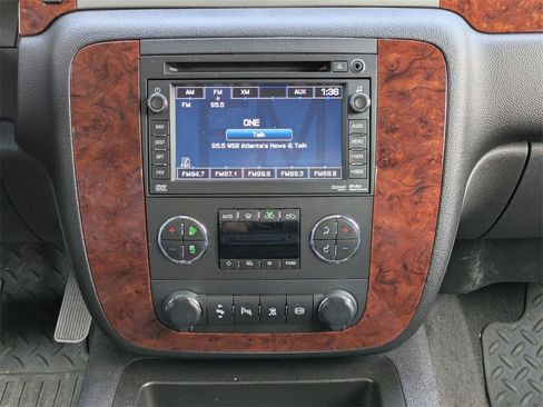 Used 2011 Chevrolet Silverado 2500 LTZ w/ LTZ Plus Package image 17