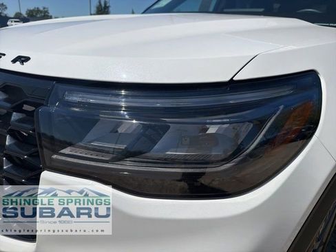 Used 2025 Ford Explorer ST-Line w/ ST-Line Street Pack AWD/4WD image 11