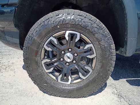 Used 2022 Chevrolet Silverado 1500 ZR2 AWD/4WD image 16