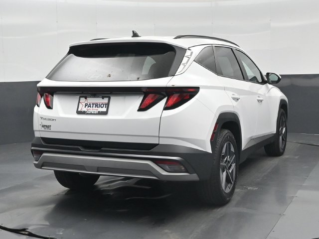 Used 2025 Hyundai Tucson SEL FWD image 2