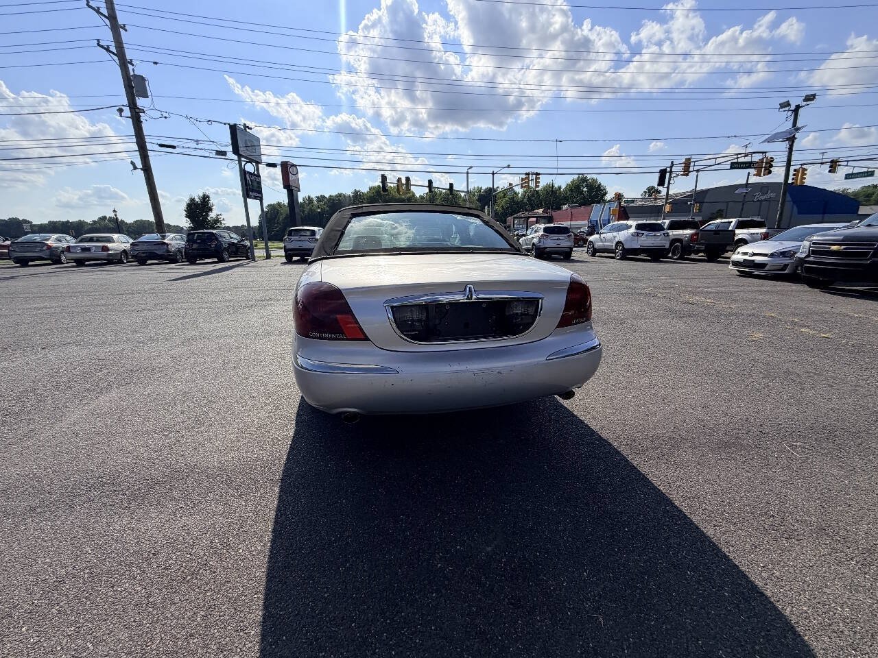 Used 1998 Lincoln Continental FWD image 23
