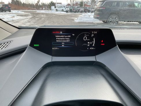 Used 2024 Toyota Prius XLE image 24