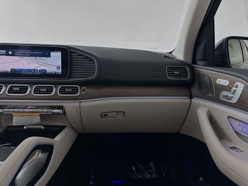 New 2026 Mercedes-Benz GLS 450 4MATIC image 24