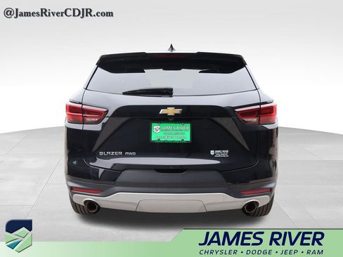 Used 2025 Chevrolet Blazer LT AWD/4WD image 4