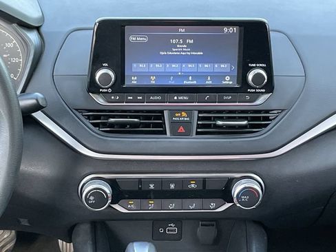 Used 2022 Nissan Altima 2.5 S FWD image 15