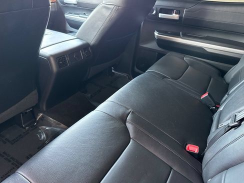 Used 2017 Toyota Tundra Limited w/ Limited Premium Package RWD image 15