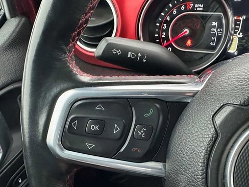 Used 2021 Jeep Wrangler Unlimited Rubicon image 40