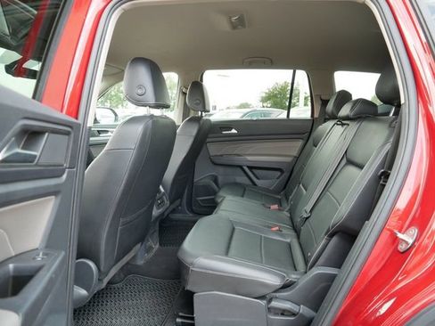 Certified 2023 Volkswagen Atlas SE w/ Black Wheel Package AWD/4WD image 17
