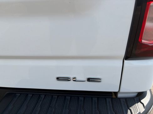 Used 2024 GMC Sierra 1500 SLE AWD/4WD image 29