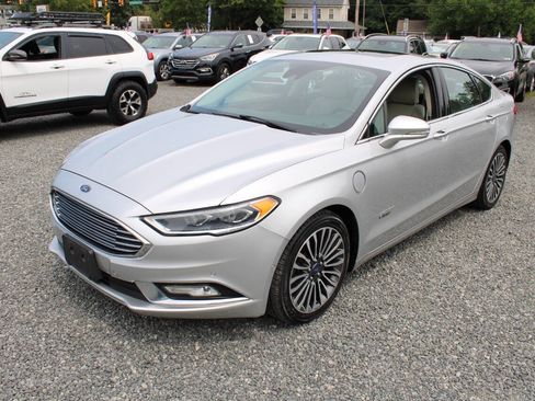 Used 2017 Ford Fusion Energi Titanium FWD image 2