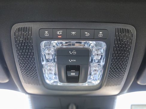 Used 2024 Mercedes-Benz EQB 300 4MATIC image 18