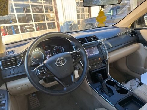 Used 2017 Toyota Camry LE w/ Protection Package (Q2) image 12