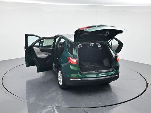 Used 2018 Chevrolet Equinox LS image 44