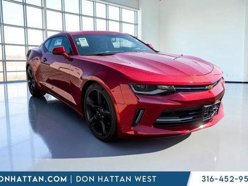 Used 2018 Chevrolet Camaro LT RWD image 28
