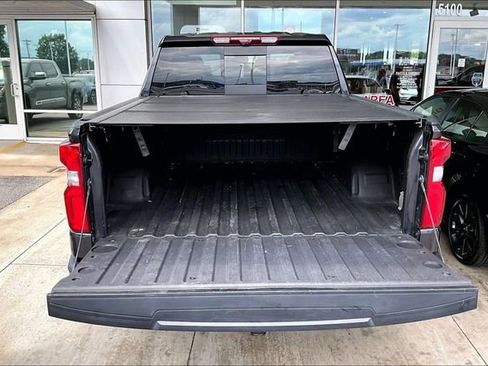 Used 2024 Chevrolet Silverado 1500 ZR2 w/ Technology Package AWD/4WD image 30