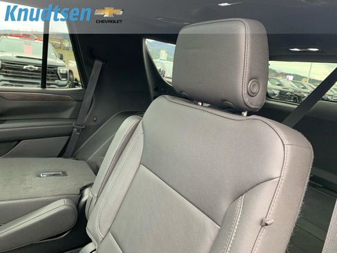 Used 2023 Chevrolet Tahoe Z71 w/ Z71 Off-Road Package image 17