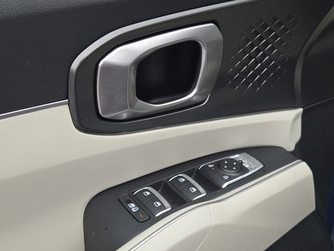 New 2025 Kia Sorento S AWD/4WD image 21