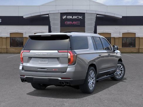 New 2026 GMC Yukon XL Denali w/ Denali Reserve Package image 4