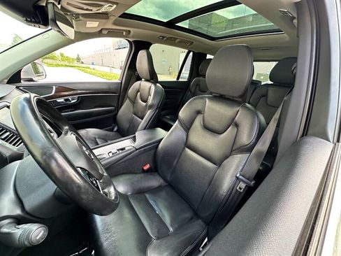 Used 2019 Volvo XC90 T6 Momentum w/ Advanced Package image 21