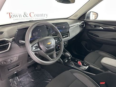 Used 2025 Chevrolet TrailBlazer LT image 19