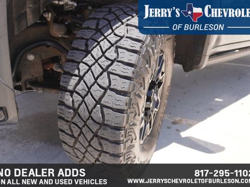 Used 2026 GMC Sierra 2500 AT4X AWD/4WD image 11