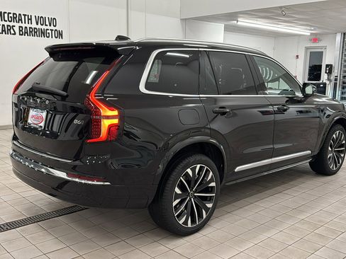Used 2026 Volvo XC90 B6 Plus w/ Protection Package Premier image 5