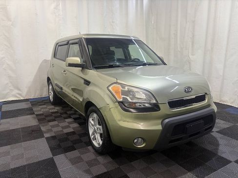 Used 2011 Kia Soul + w/ Audio Pkg FWD image 3