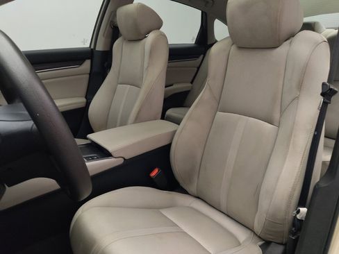 Used 2019 Honda Accord EX image 17