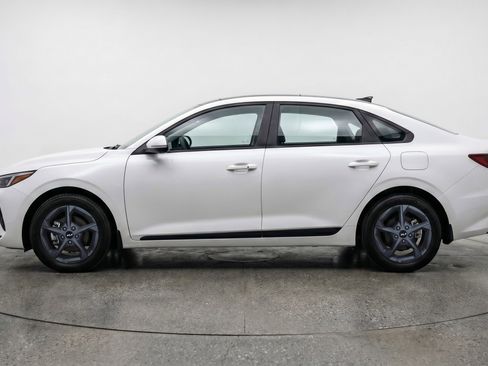 Used 2025 Kia K4 FWD image 5