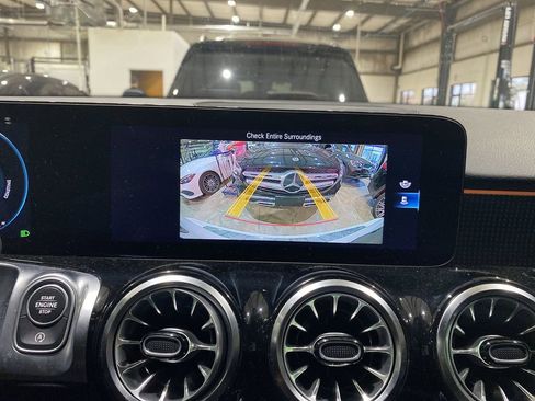 Certified 2023 Mercedes-Benz GLB 250 image 6