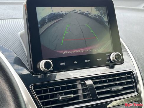 Used 2024 Mitsubishi Eclipse Cross AWD image 28
