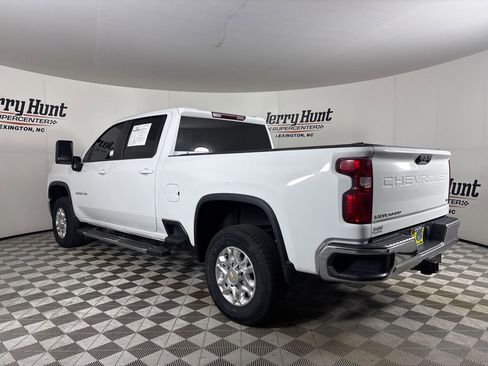 Used 2023 Chevrolet Silverado 2500 LT w/ Convenience Package AWD/4WD image 6