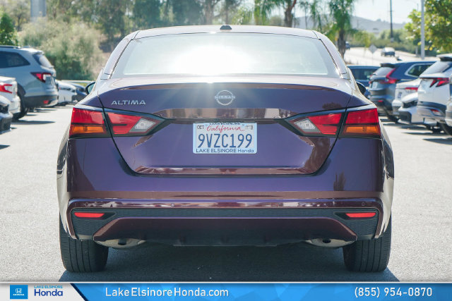 Used 2025 Nissan Altima 2.5 SV FWD image 10