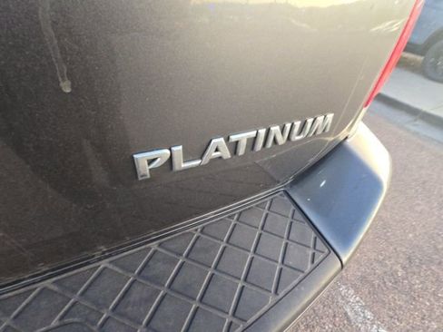 Used 2015 Nissan Armada Platinum image 13