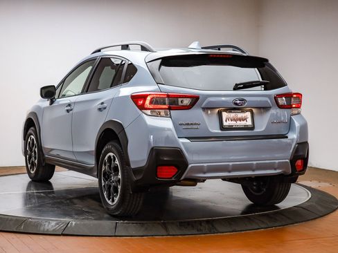 Used 2022 Subaru Crosstrek 2.0i Premium w/ Moonroof Package image 9