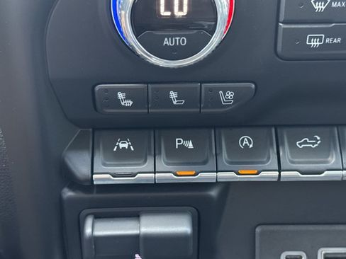 Used 2019 GMC Sierra 1500 Denali w/ Denali Ultimate Package AWD/4WD image 21